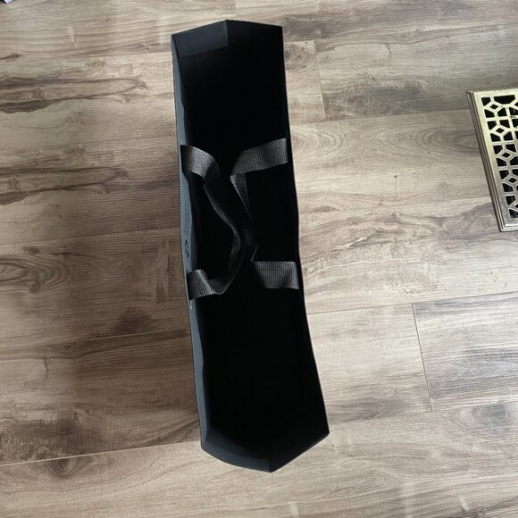 Large Moose Knuckles Shopping Bag - Picture 2 of 4